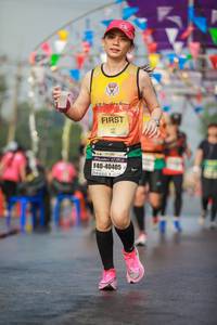 BIB: 40405
                            <button type="button" onclick="openModal(10318279)" class="btn btn-primary btn-sm float-right btn-popup" data-toggle="modal" data-target=".modal-high-quality">
                        <i class="fas fa-shopping-cart"></i> Add to Cart
                    </button>
                                            <button type="button" onclick="isThisMe(10318279, true)" class="btn btn-success btn-sm float-right btn-popup btn-isme hidden" data-toggle="tooltip" data-placement="bottom" title="นี่คือรูปของคุณใช่ไหม คลิกที่นี่เพื่อเอาเข้าอัลบั้ม">
                        <i class="fas fa-plus"></i> Add to album
                    </button>
                    <button type="button" onclick="isThisMe(10318279, false)" class="btn btn-warning btn-sm float-right btn-popup btn-isnotme hidden">
                        <i class="fas fa-ban"></i> Remove from album
                    </button>